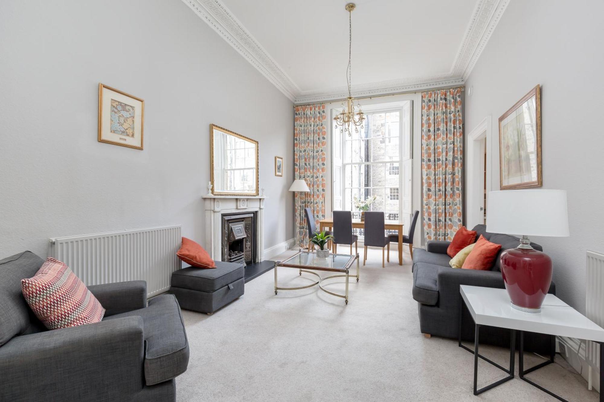 Light And Spacious 2 Bedroom Flat In Heart Of EDI Exterior photo