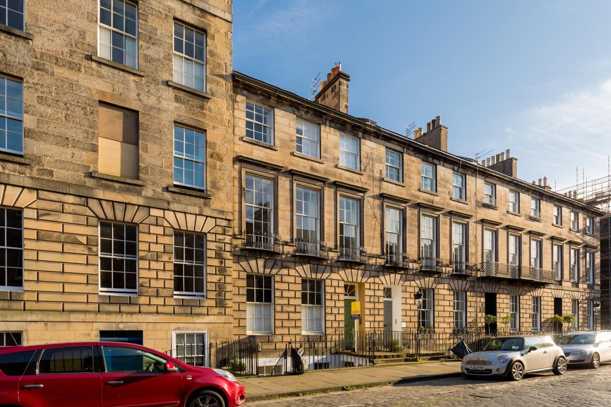 Light And Spacious 2 Bedroom Flat In Heart Of EDI Exterior photo